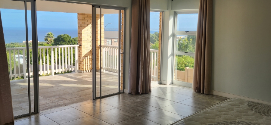 6 Bedroom Property for Sale in Dana Bay Western Cape
